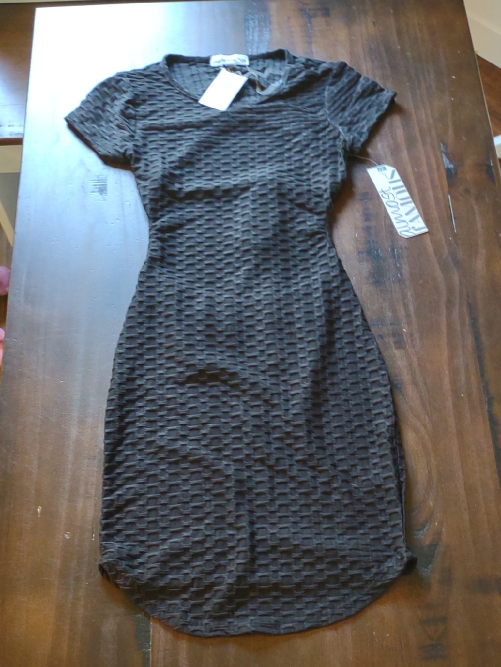 Almost Famous Black Textured Short-Sleeve Midi Dress